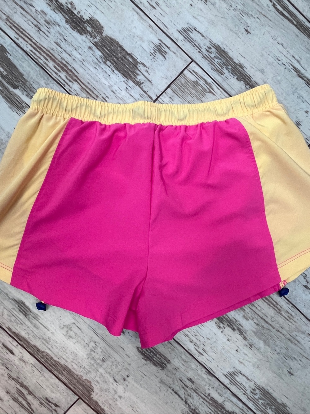 Blooming Jelly NWT Colorful Hot Pink Yellow High Waisted Running Shorts Large - Picture 11 of 14